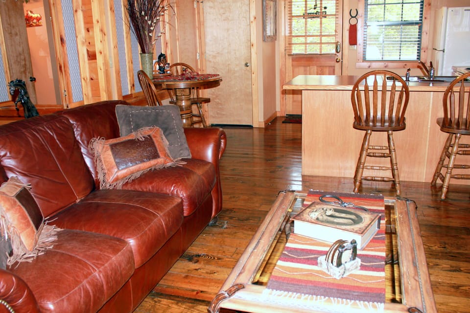 Lots of accent decor in the Wild Rose Cabin. Makes is very special & unique.
