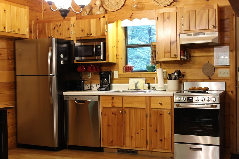 Your fully equipped kitchen with new appliances.