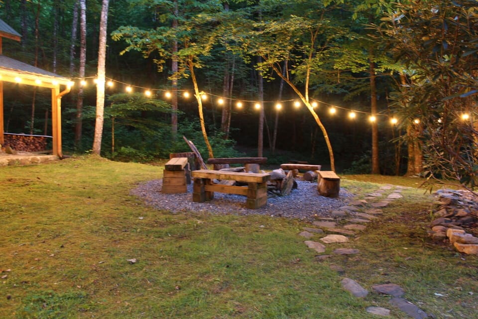 How about s'mores by firelight and string lights?! 