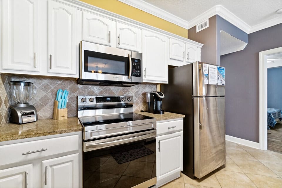 Full Service Kitchen!