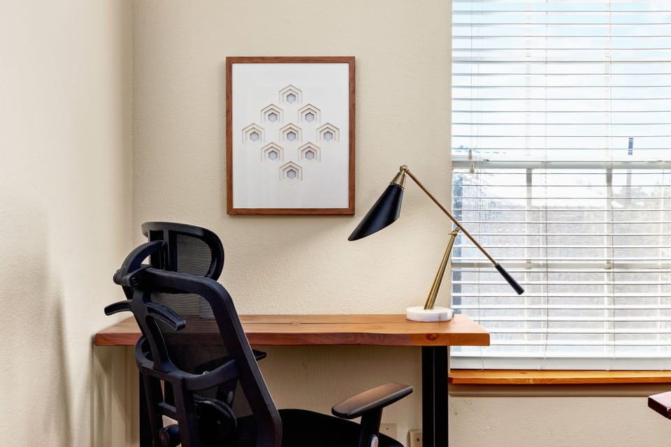 Office located in 2nd bedroom