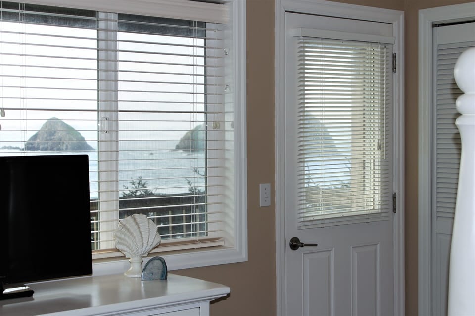 Second master with a private deck