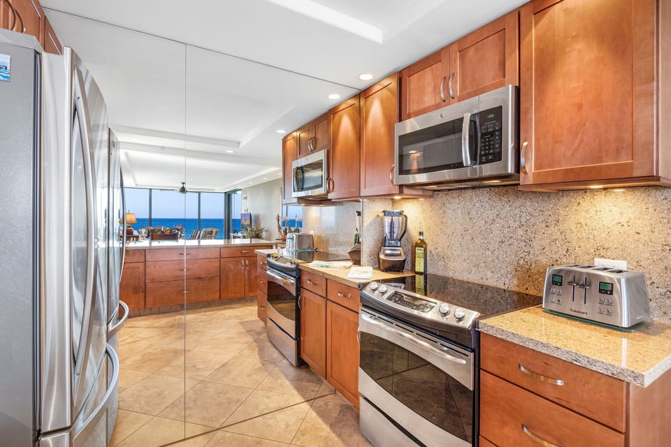 High end appliances and quartz counter tops