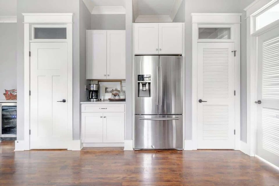Stainless appliances and easy access to kitchen essentials make coffee and snacking a breeze!