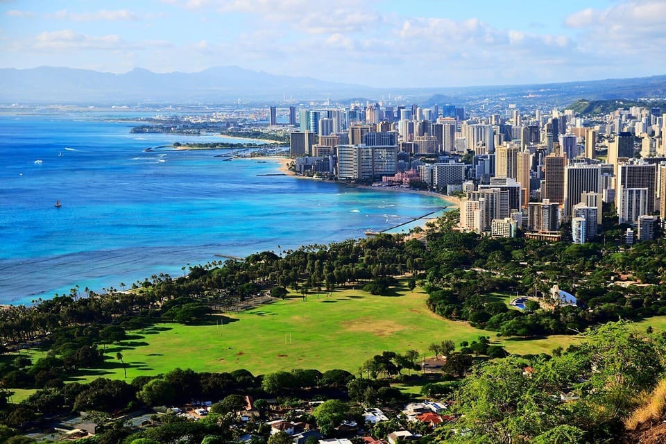 Cool Mountain Side Condo Just Steps from Famous Waikiki