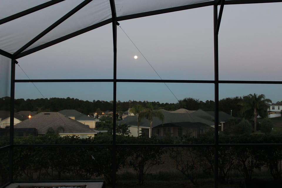 After a long day at the parks, sit on the lanai and watch the moonrise!