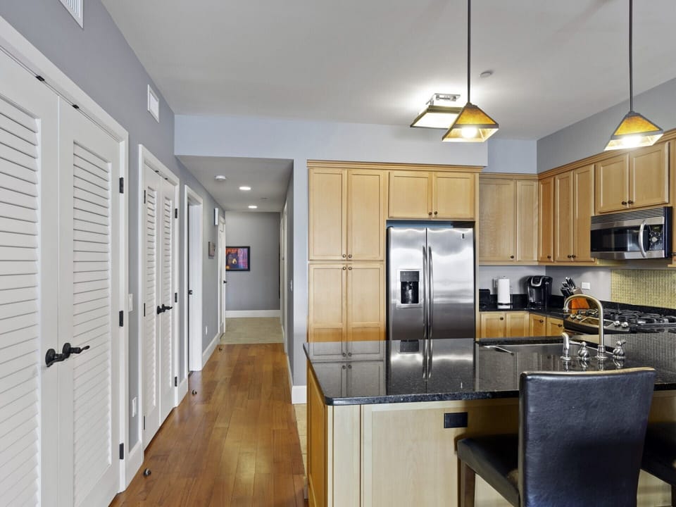 Condo 7205 - Main Hallway