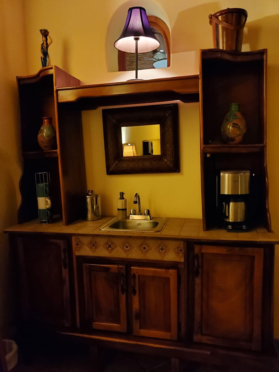 Coffee bar/wet bar on upstairs balcony