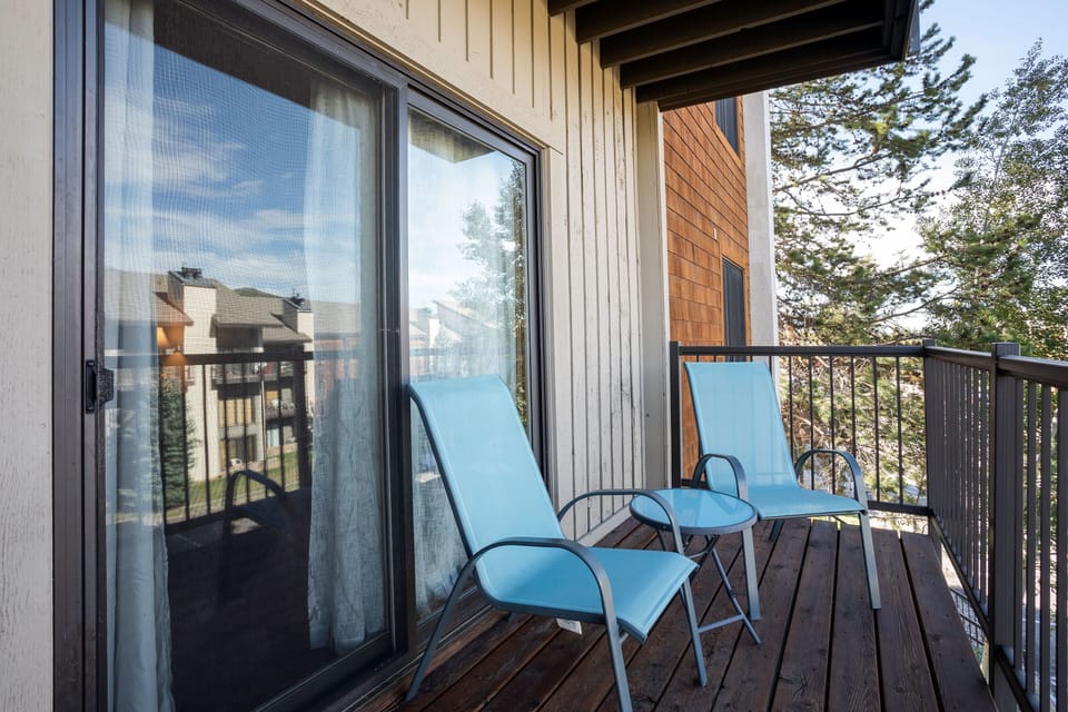 Private Deck