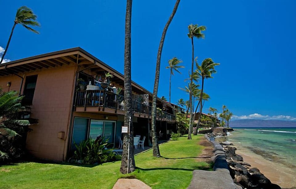 Condo, 2 Bedrooms | Exterior