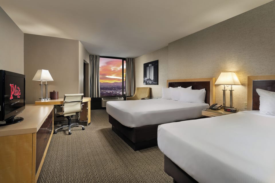 Premium bedding, in-room safe, desk, laptop workspace