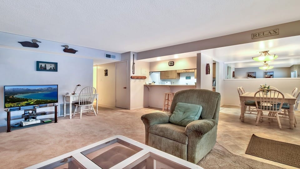 Condo, 3 Bedrooms | Living area | Fireplace, DVD player