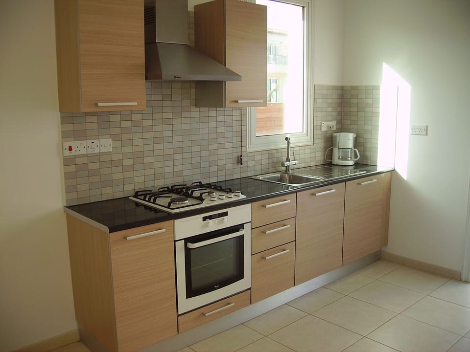 Kitchen comes with everything you need to feel 'home from home!'
