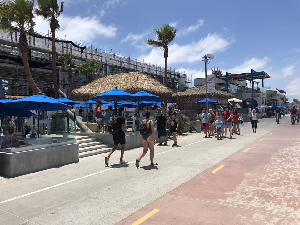 Short walk to Belmont Park, restaurants, rides, and shops!