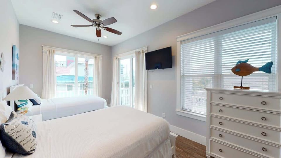 Double Full Suite with Private Bathroom