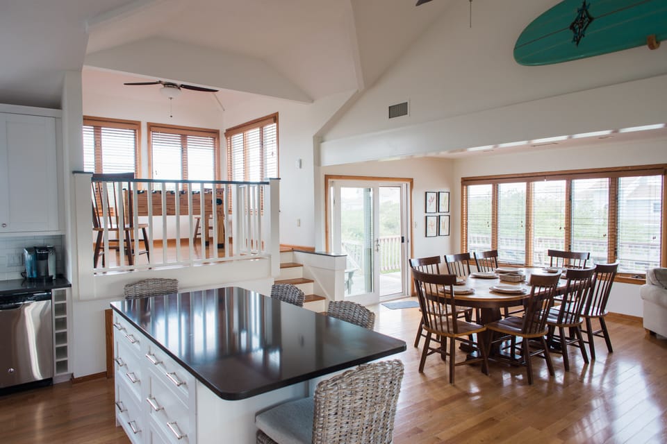 Dining/Lookout (foosball!) - 3rd Level