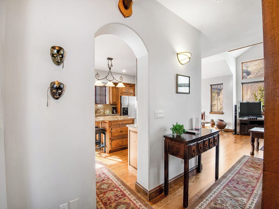 Entrance View into Kitchen