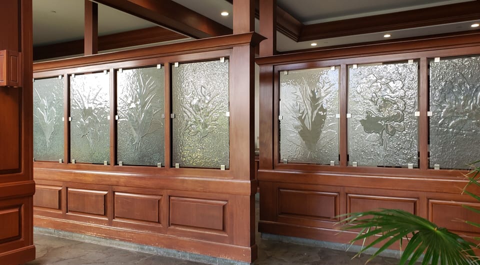 Beautiful wood and glass motif in Lobby