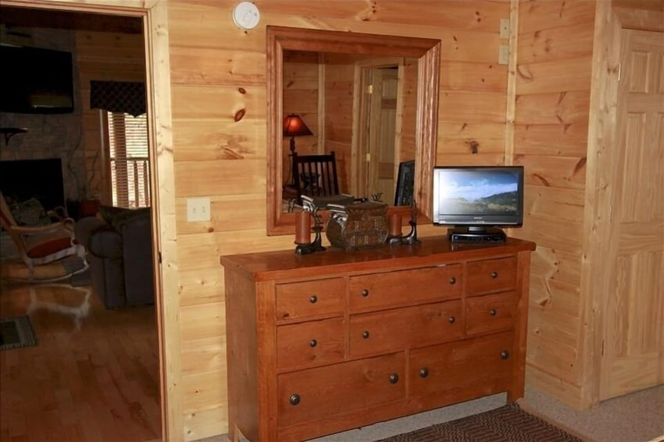 Master Bedroom #2 HDTV with DVD
