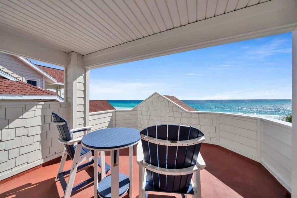 3rd Floor Captivating Views From the King Suites Private Balcony
