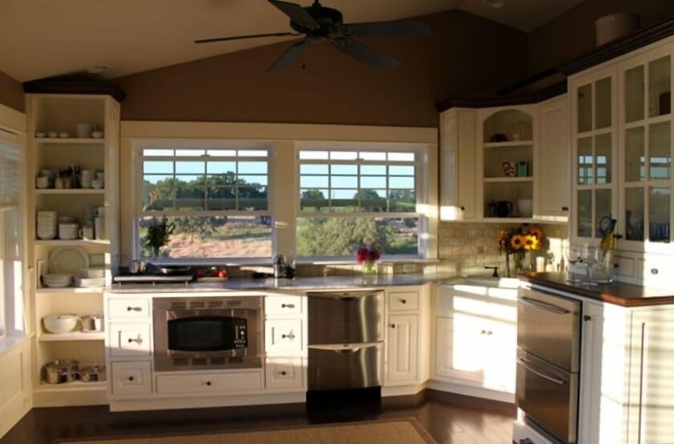 Microwave convection oven, drawer dishwasher, and drawer refrigerator