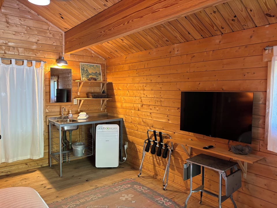 another view of sleeping cabin #2
