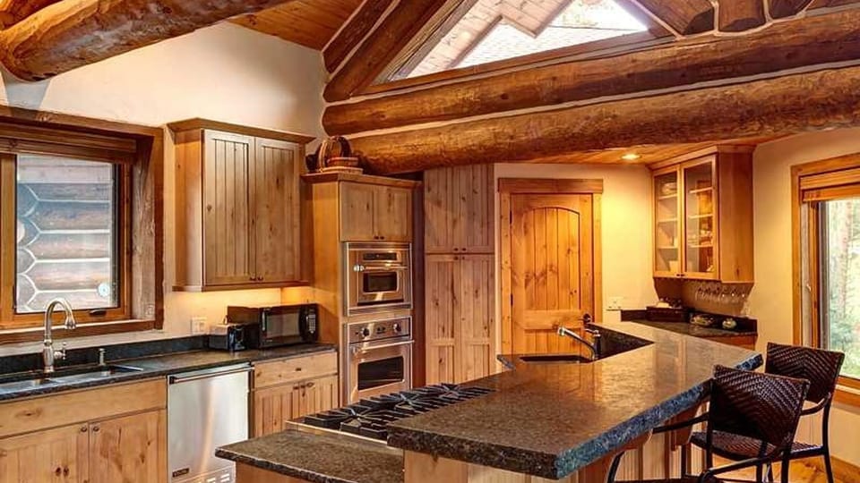 bt_kitchen2_crop