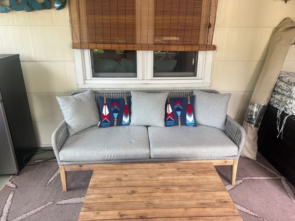 Enclosed patio with A/C unit