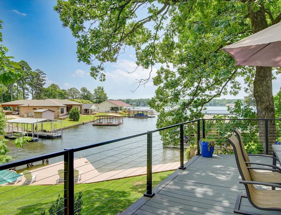 View from the deck overlooking Lake Hamilton