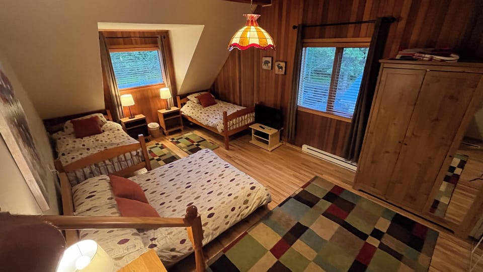 Bedroom 4 - Double & two singles.