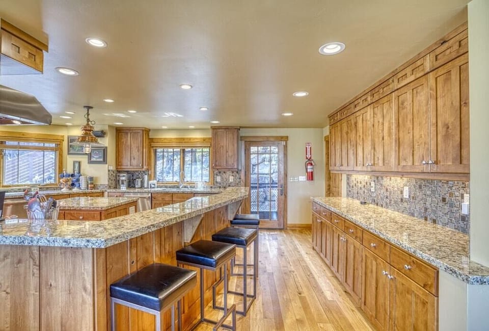 Chief's kiss kitchen with everything you could need to make every meal memorable 