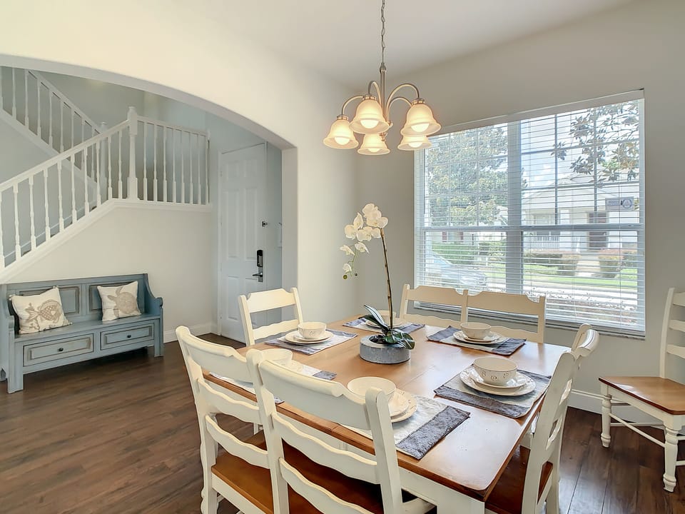Dining area seats 8 guests - 2 more kitchen chairs could be pulled up.