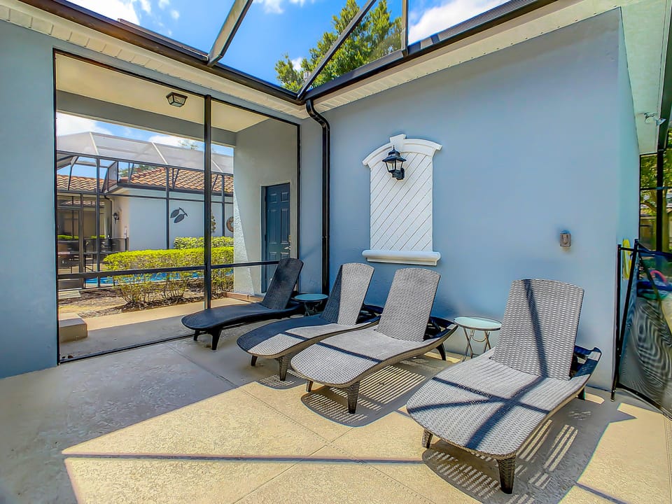 Plenty of open deck space for loungers 