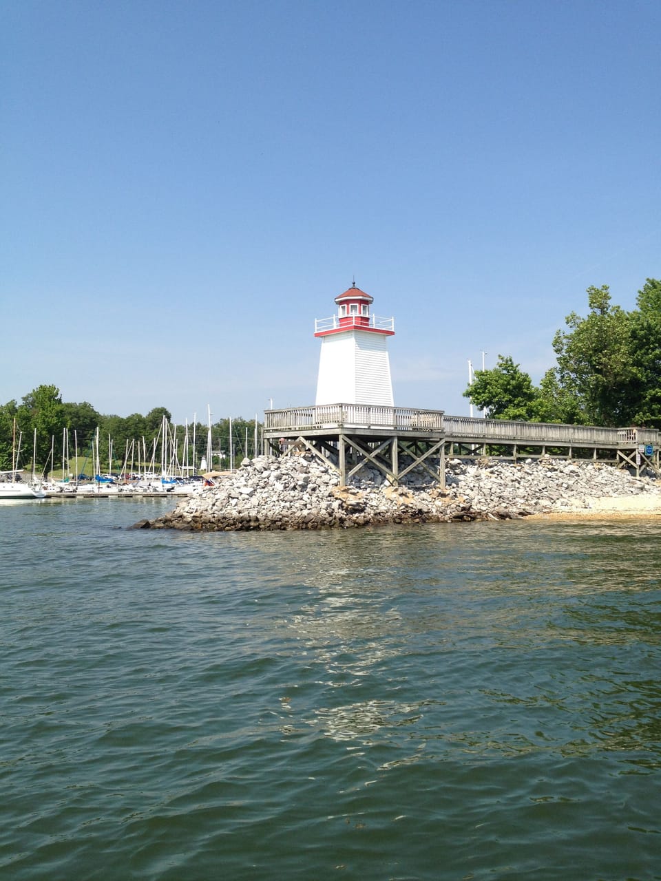 Grand Rivers Walking Trail & Jetty scenery - a short walk from lakehouse