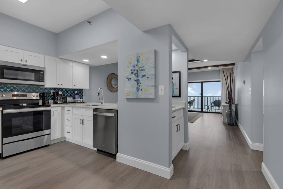 Entry hall and kitchen 
