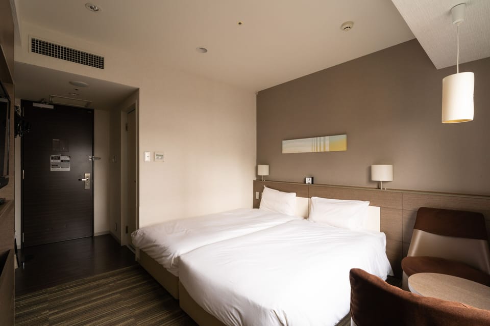 Down comforters, blackout drapes, free WiFi, bed sheets