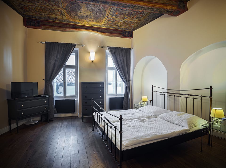Superior Double Room, 1 Double Bed with Sofa bed | Hypo-allergenic bedding, minibar, in-room safe, desk