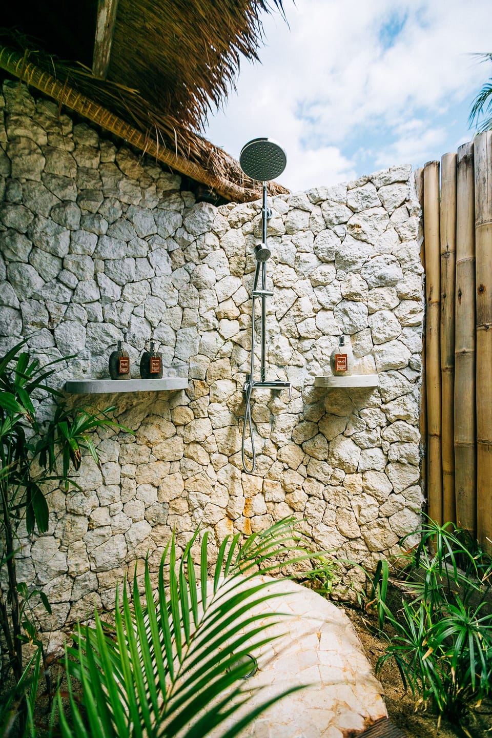 Romantic Villa, 1 King Bed | Bathroom shower