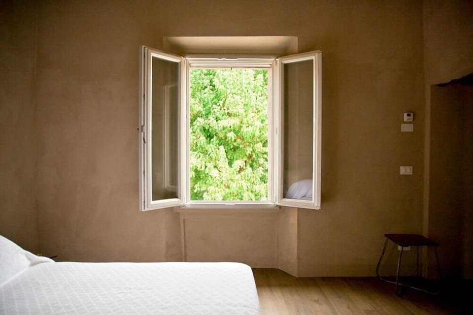 Double Room | Minibar, desk, free WiFi, bed sheets