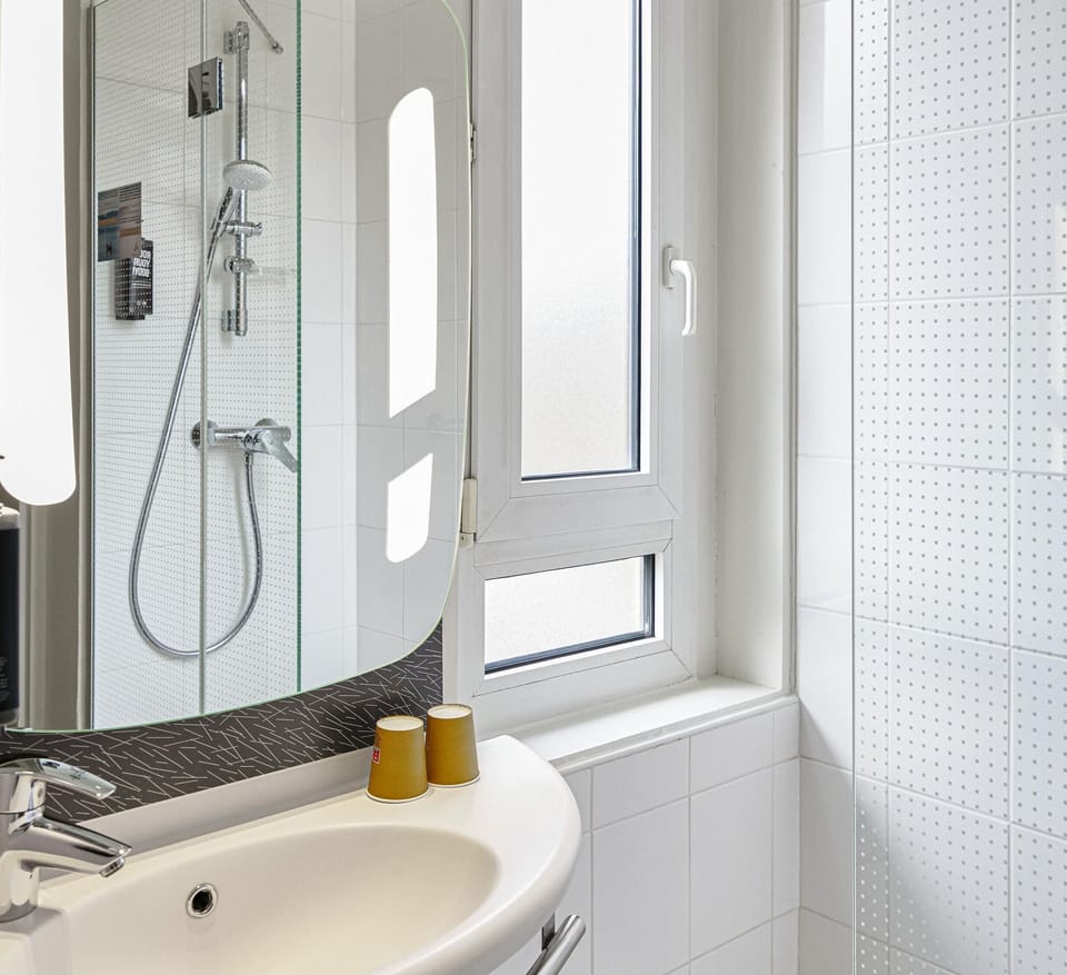 Comfort Room, 1 Double Bed | Premium bedding, desk, laptop workspace, blackout drapes