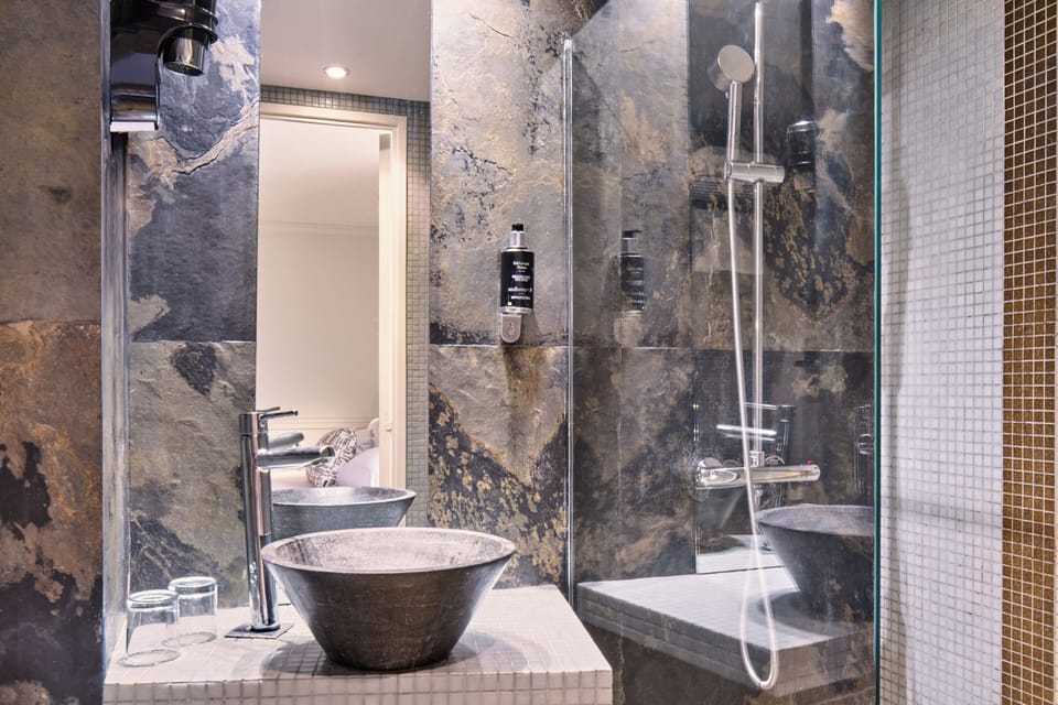 Posy Hotel by Happyculture Hotel in Paris