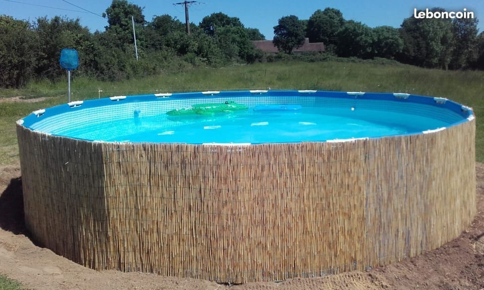 Swimming pool above ground 5m diameter - May-September 