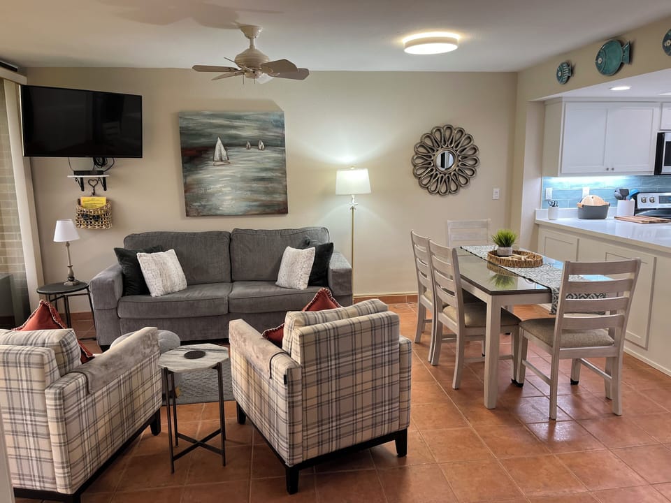 Living Room and Dining Area...42" Flatscreen...Ceiling Fan
