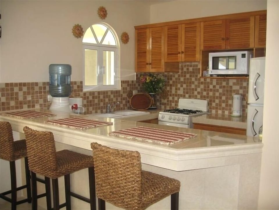 Fully Equipped Kitchen (You'll Use the Blender for those Frozen Margaritas)
