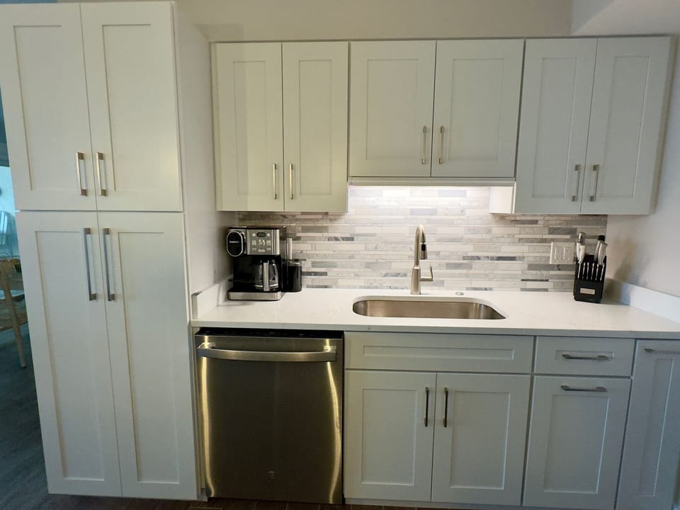 Fully Renovated Kitchen!