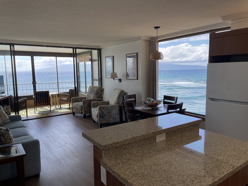 Stunning views.....when you walk in! Kind of like being on the bow of a ship!