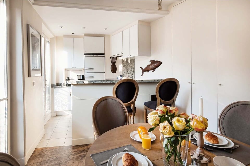 Meals are easy to prepare in the open-plan kitchen and dining area.