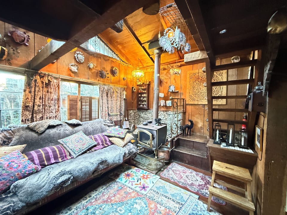 Down stairs livingroom