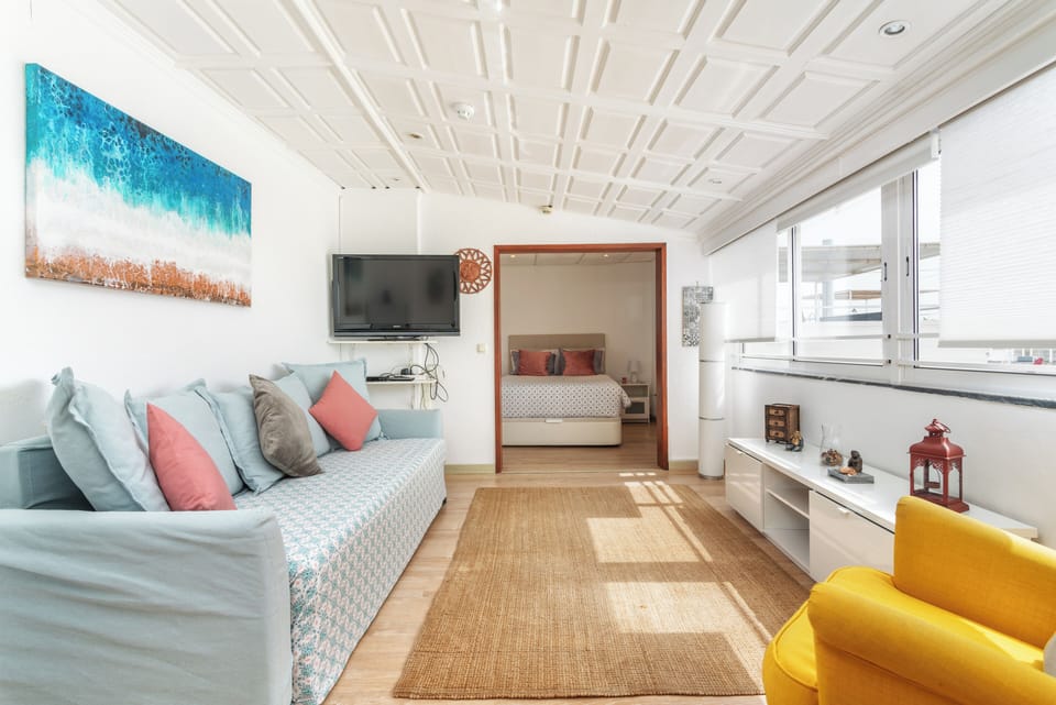 Panoramic Studio Suite, 1 Bedroom, Sea View | Free WiFi, bed sheets