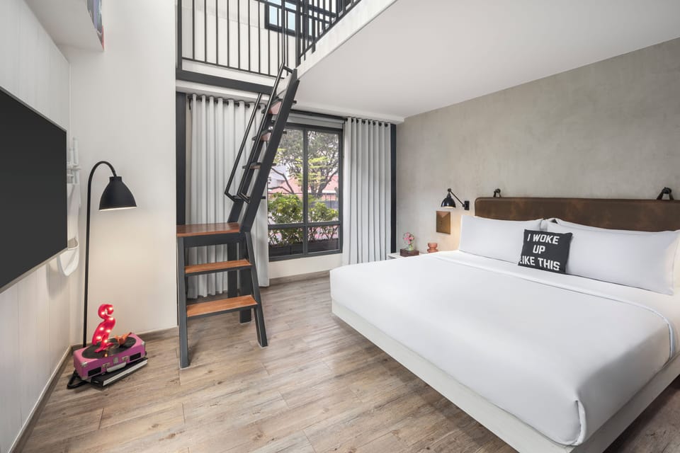 Duplex Suite | Pillowtop beds, in-room safe, desk, free WiFi